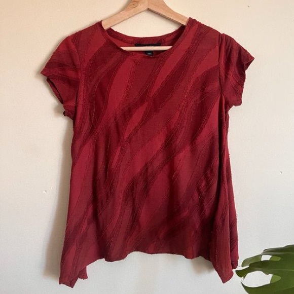 Vera Wang Textured Top - Picture 1 of 6